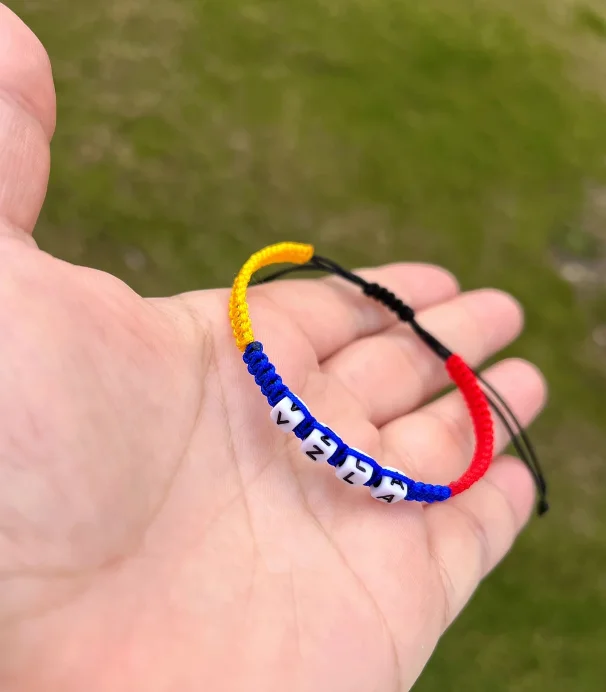 Handmade Ajustable bracelet venezuelan flag