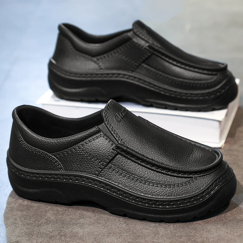 

New Large Size40-47 Lightweight Casual Shoes Men's Oil and Slip Resistant Chef Shoes One Stirrup Driving Shoes Garden Shoes Soft