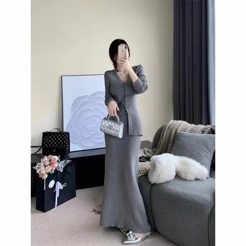 New Elegant Knitted Women's Two Piece Set High End Autumn Winter V-neck Long Sleeve Sweater + Slim Long Skirt Fashion Suit