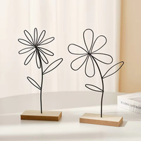 1Pcs Nordic Style Iron Flower Decoration Creative Home Living Room Entrance Wine Cabinet Metal Crafts Desk Decoration
