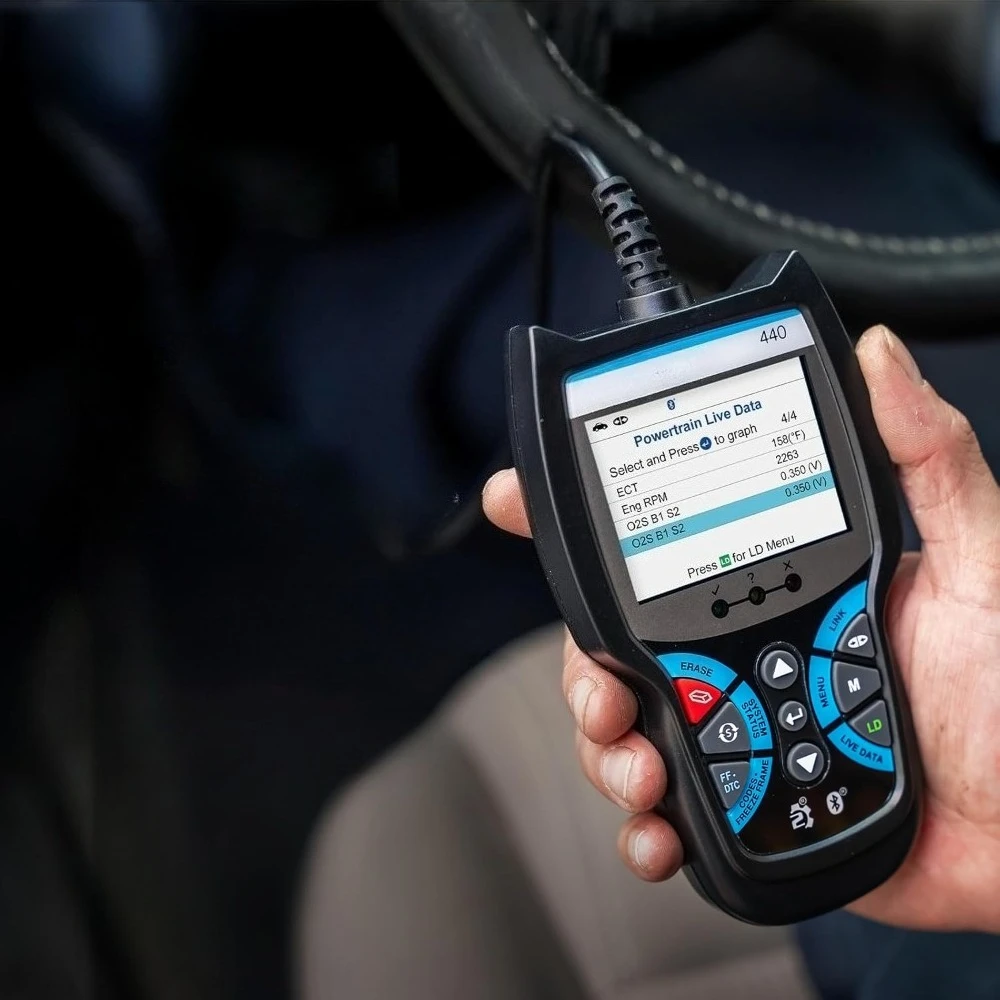 

Bluetooth OBD2 сканер для диагностики автомобиля, считыватель кодов неисправностей с функцией тестирования батареи и отображением данных в реальном времени