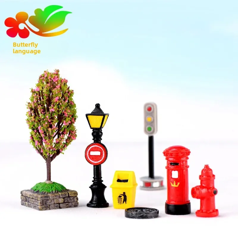 Indicative Roadsign Postbox Fire Hydrant Garbage Can Flowerpot Resin Craft Gifts Street Art Decorations Miniatures Figurines