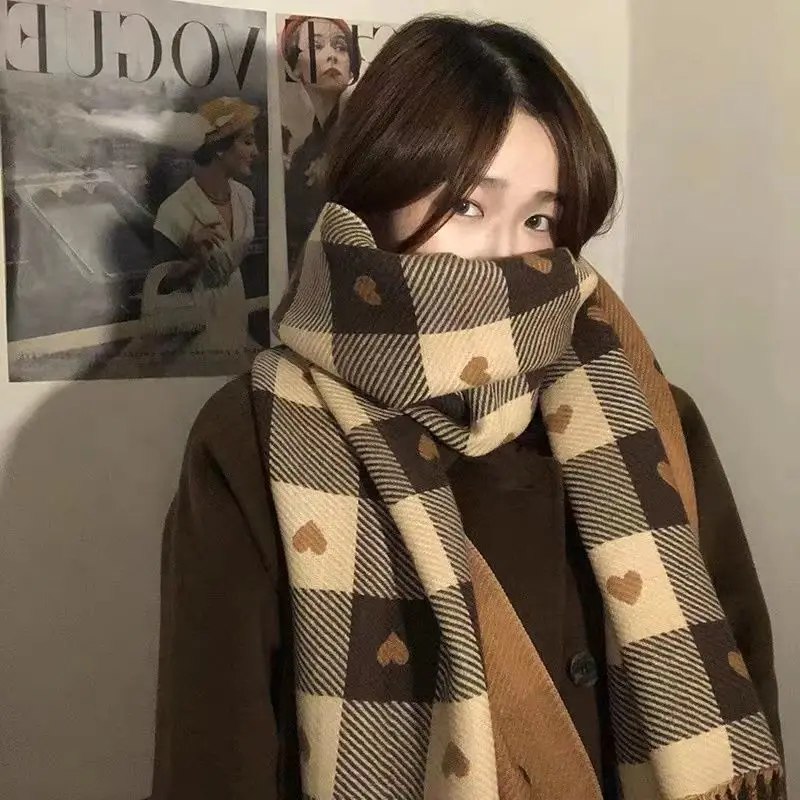 Imitation Cashmere Scarf, Women's Heart-shaped Plaid, Thickened and Warm, Autumn and Winter, Office High-end Sense Surround