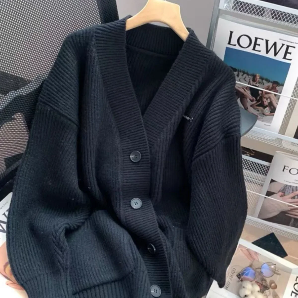 Cardigan minimaliste à col en V pour femmes, version coréenne, pull d'automne et d'hiver, nouvelle veste d'extérieur couvertes et décontractée