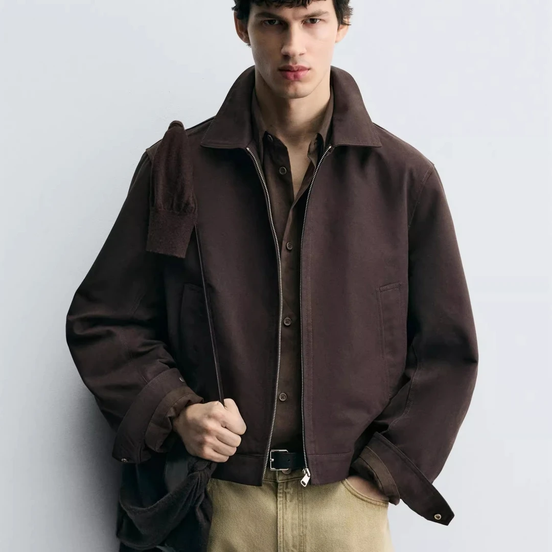 

Новая мужская повседневная куртка на молнии с воротником, осенняя коллекция 2025, с эластичным низом, молодежная, свободного кроя, с длинными рукавами, без бренда