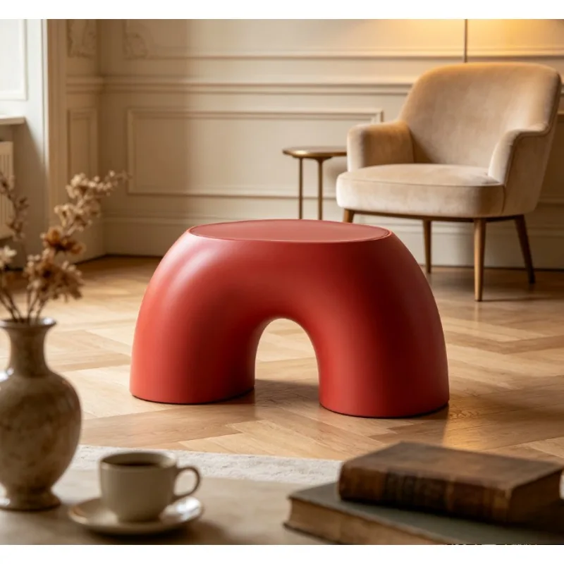 Thick Plastic Round Stool, Cute Nordic Minimalist Style, Bright Red Low Seat, Ideal for Living Room, Kitchen, Bedroom, Home Use