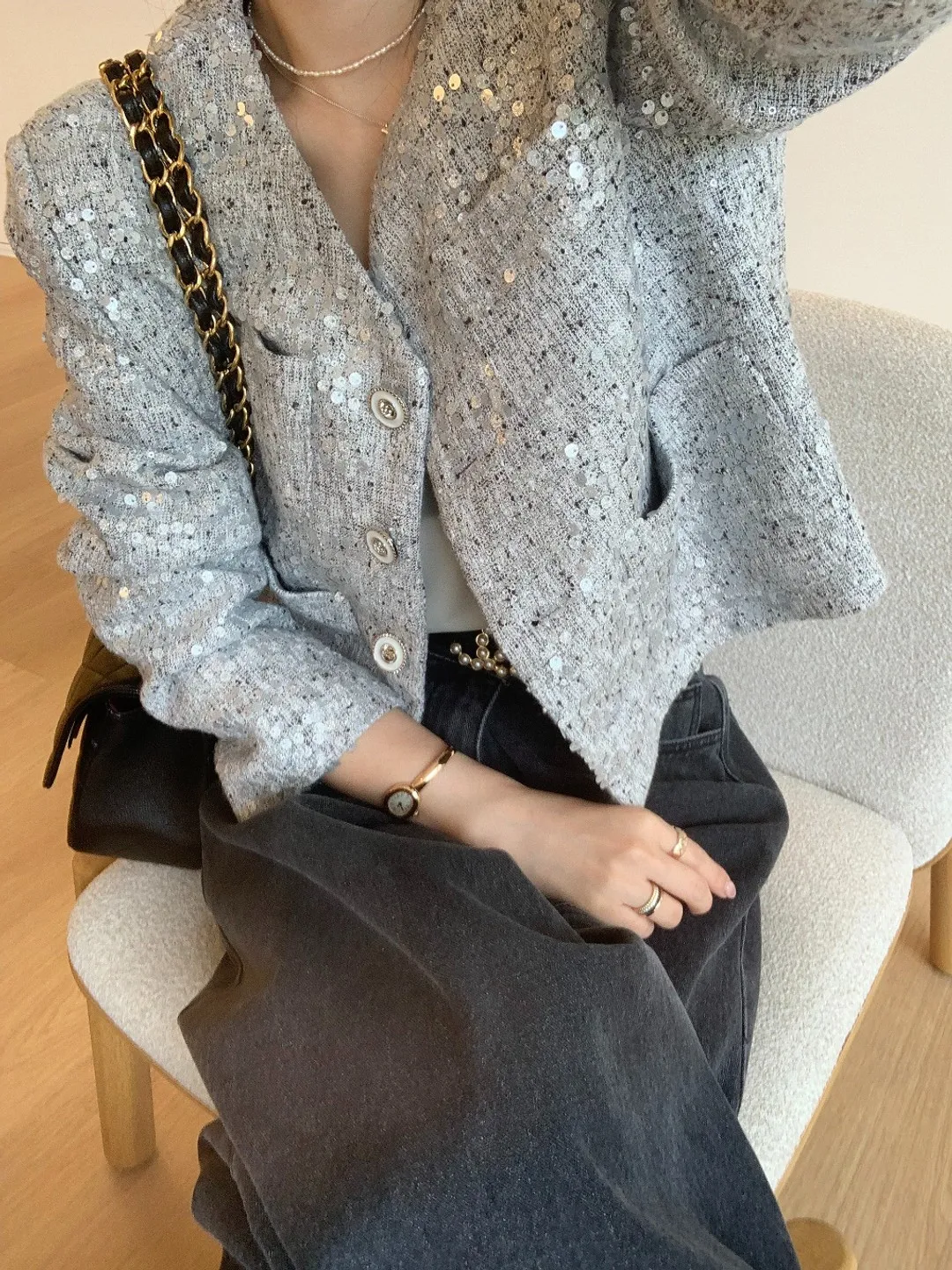 

2Colors Korean Chic Autumn 2025 V-neck Sequins Casual Pockets Long Sleeved Jacket for Womens (C5785