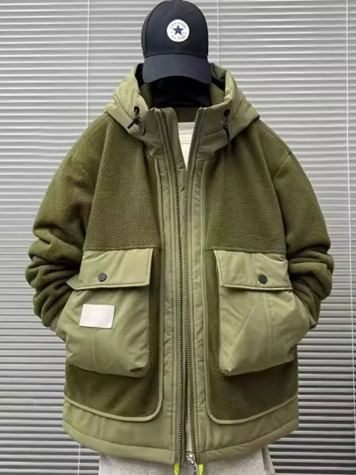 

Warmth Men's Thiened Lamb Fur Splicing Cotton Jaet Autumn Winter Loose Fit Hooded Outerwear Trendy Brand Youth Casual Sle