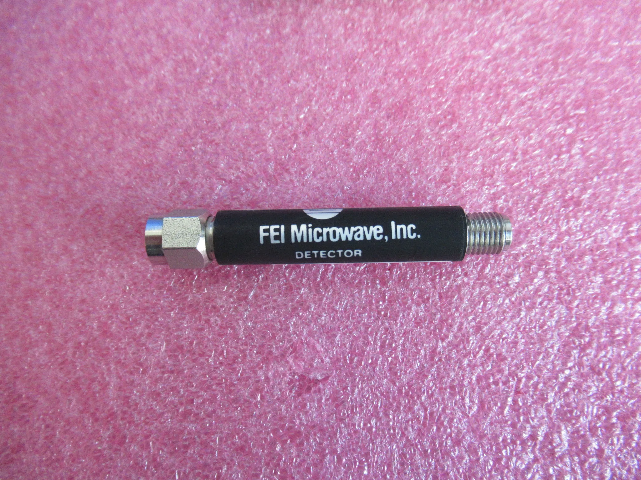 FEI imported DX1337 SMA male-SMA female 4-18GHz positive voltage, RF microwave coaxial detector