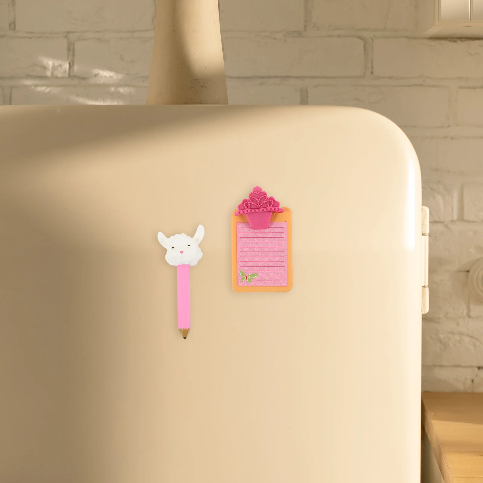 2 ciondoli in resina con retro piatto, decorazione per custodia per telefono fai da te, adorabile forma di cartone animato per portachiavi, quaderni, ciondolo con retro piatto