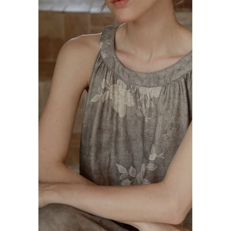 فستان نوم قطني بطبقة مزدوجة من الشاش فضفاض باللون الرمادي مطبوع عليه زهور ورقبة متوسطة الطول فستان نوم صيفي بدون أكمام ثوب نوم نسائي #5