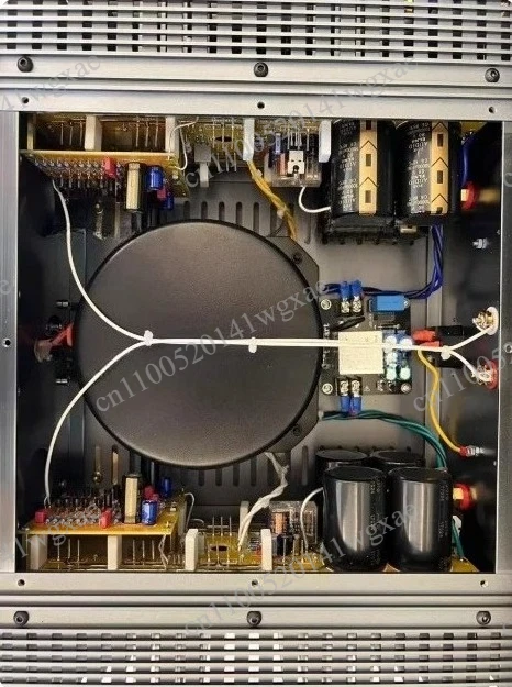 

Desktop Household Audio Amplifier High Power Dual Channel 20W2 Class A 200W2 Class Equipment