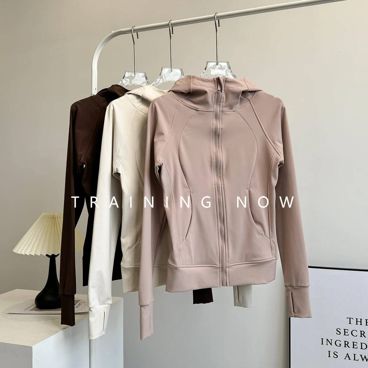 

Sports jacket for women with autumn and winter hooded zipper slimming yoga exercise long-sleeved tops fashionable warm jogging