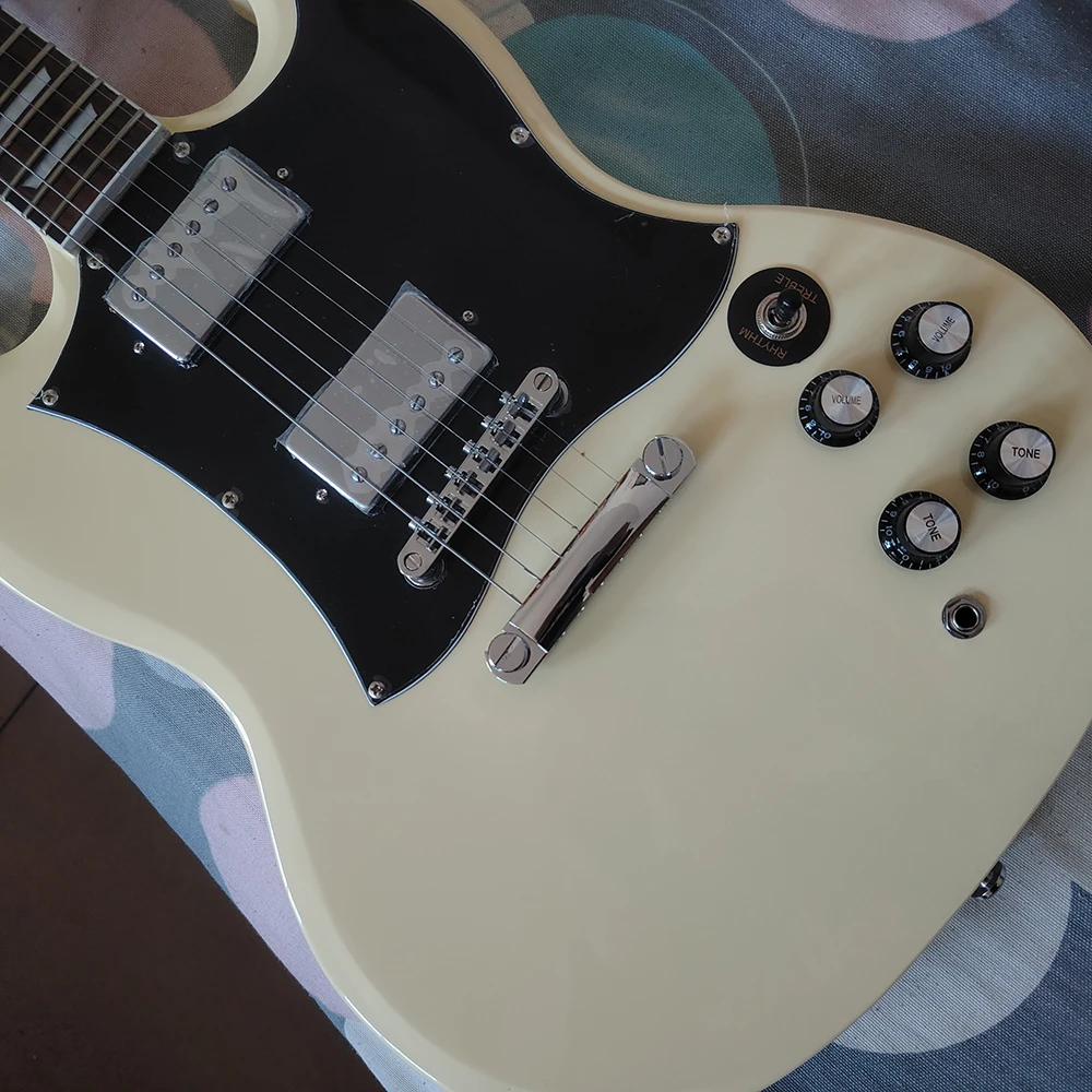 

Milk yellow S-G electric guitar in stock, peach blossom core wood, professional debugging, nickel chromium hardware, fast delive