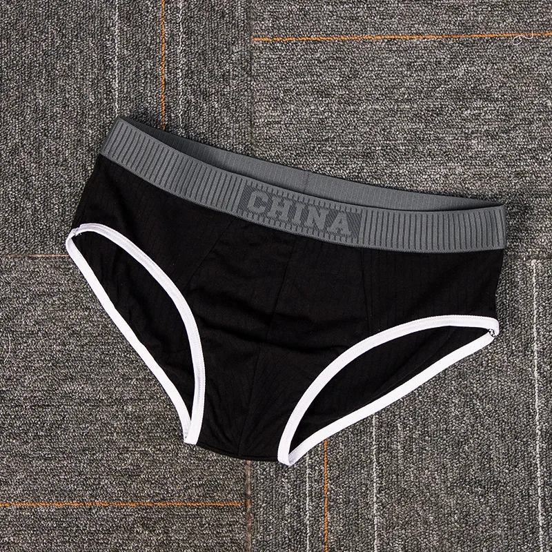solid color cotton triangle men's briefs mid-waist trendy breathable men's underwear briefs, one piece of hair PA3223