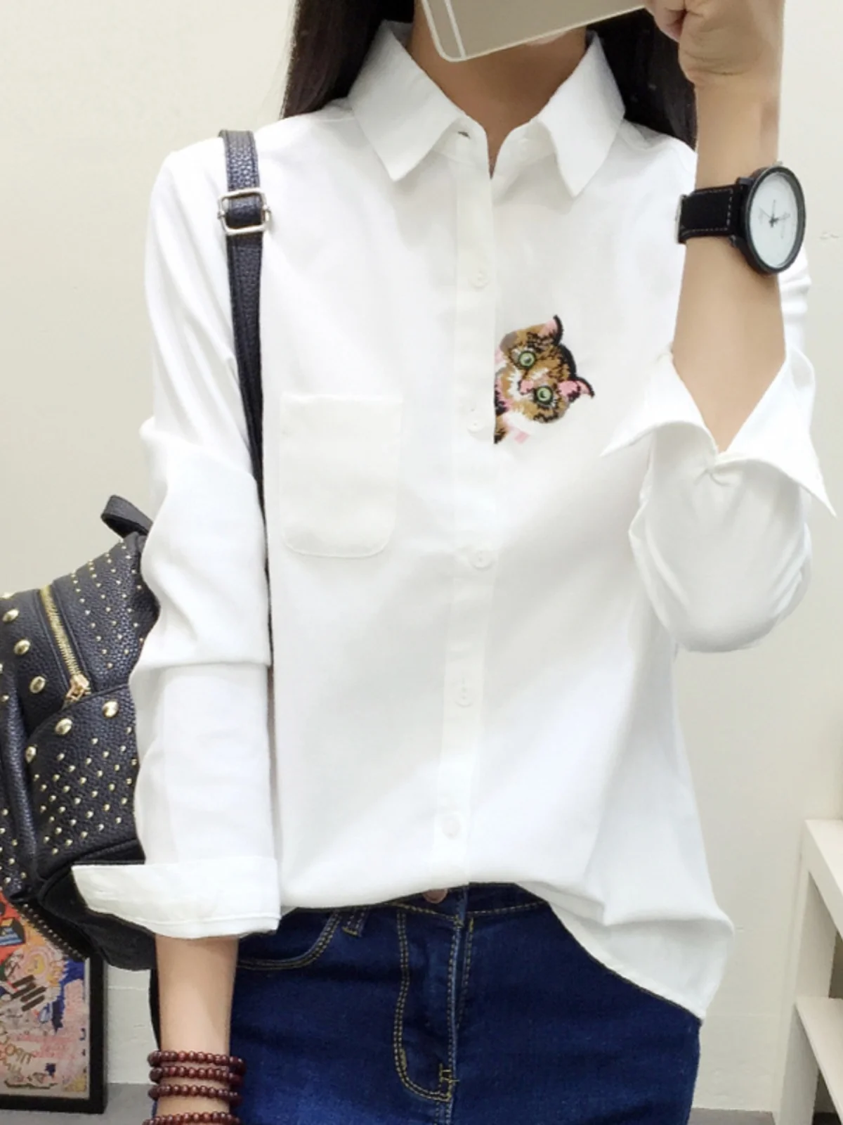 자수 장식 롱 슬리브 여성용 봄 2024 한국 스타일 예술적 베이스 레이어 화이트 셔츠 학생용 폴리에스터 원단