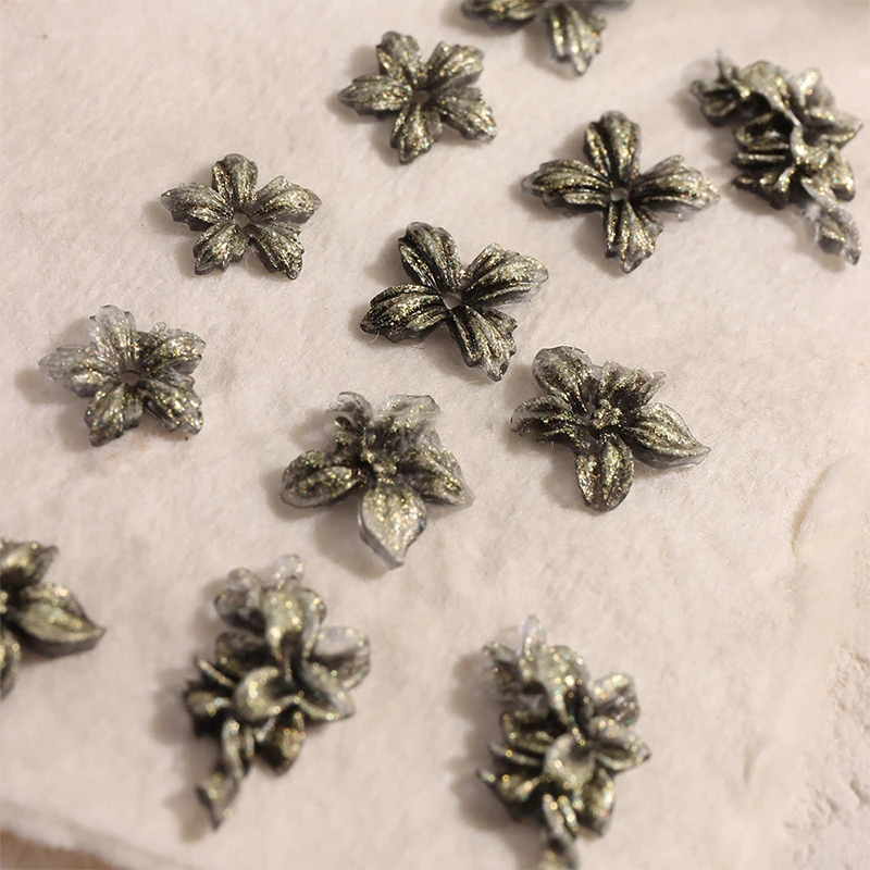 

New Vintage Gilded Flower Nail Rhinestones Nail Gems Kit Nail Art Charms DIY Nail Decoration Manicure Accessories Nail Salon