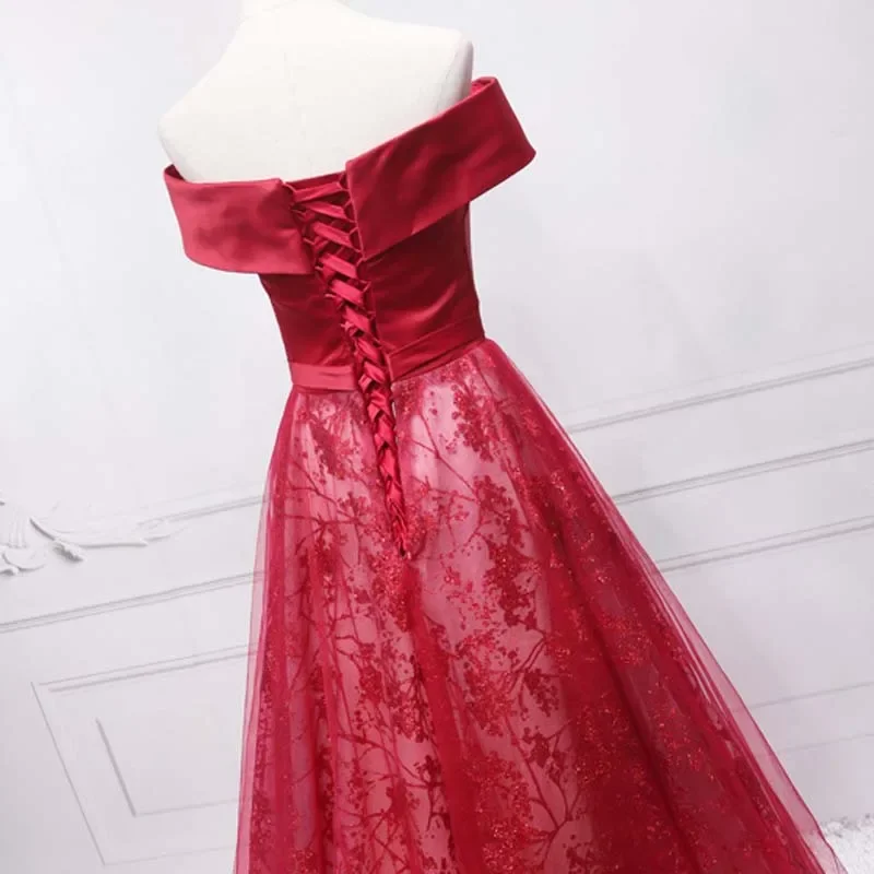 Abito da sera personalizzato Raso rosso tulle con spalle scoperte Lace Up pavimento-lunghezza A-Line Plus size Abito formale da donna B2013