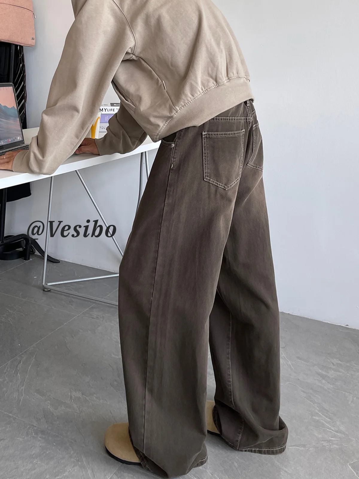 

Мужские джинсы в американском стиле, коричневые, с эффектом потертости, осенние, модные, широкие, длинные брюки, универсальные, повседневные, свободного кроя, в стиле High Street