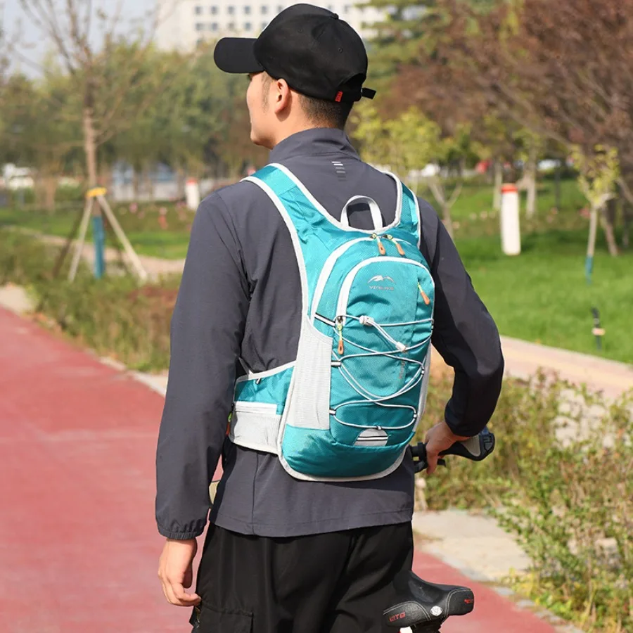 حقيبة ظهر أنيقة خفيفة الوزن لركوب الدراجات مع توافق الترطيب في الهواء الطلق والمشي لمسافات طويلة على ظهره وحقائب رياضية ماراثون
