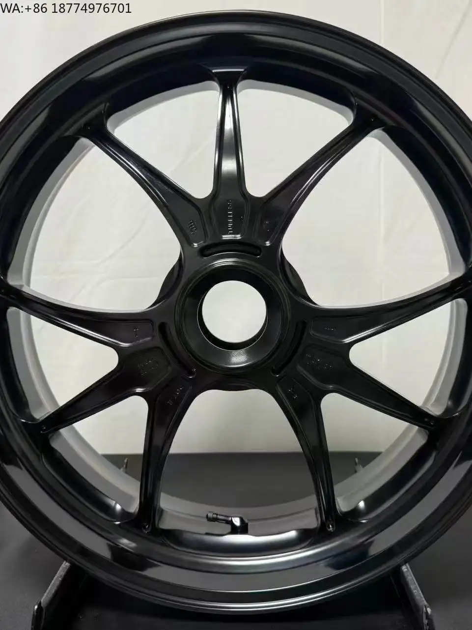 

CNC Aluminum Alloy T6 Customized Accept Lightweight Supplier High Quality Modified Forged for DUCATI PANIGALE V4 Hub Wheels