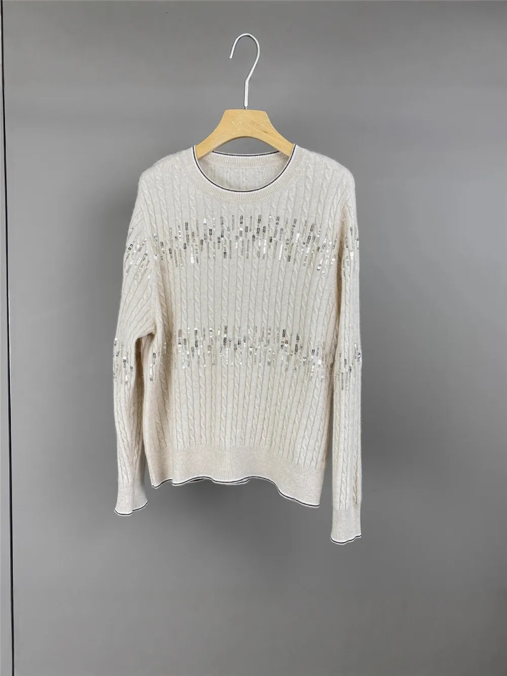 

Женский осенне-зимний новый вязаный повседневный пуловер из кашемира с круглым вырезом и тяжелой промышленной сращенной бисером