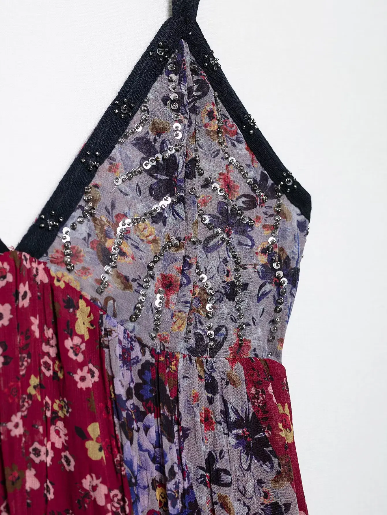 KONDALA-レディース ヴィンテージ ホルターネック ミディ丈ワンピース バックレス ボヘミアン ホリデー ロングドレス 2025年新作 夏秋ファッション 花柄 キャミワンピース