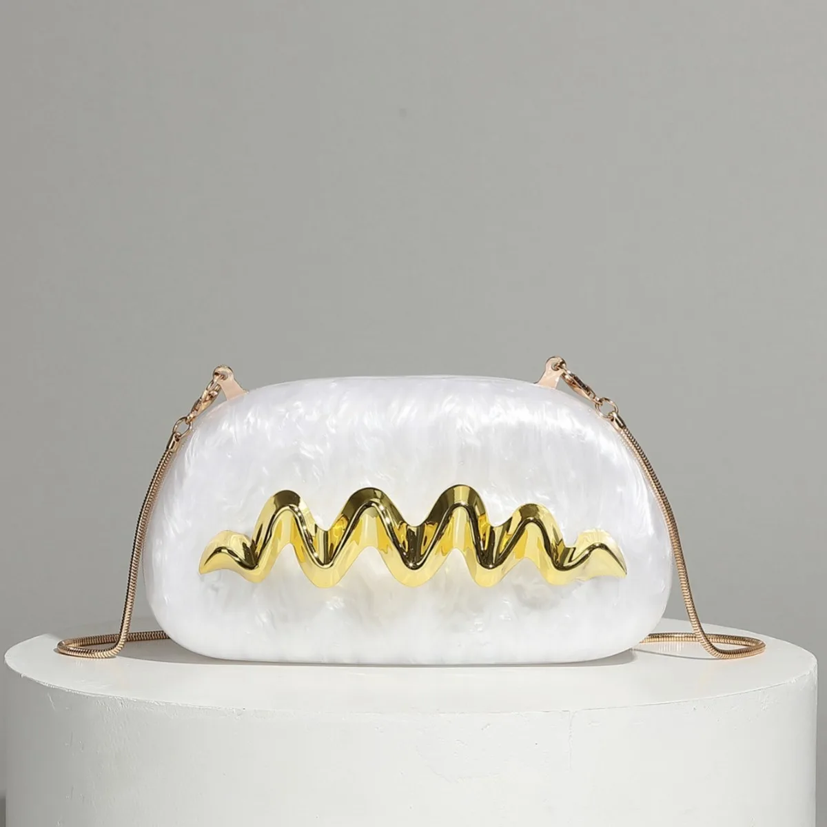 

New Fashionable Mini Women's Shoulder and Crossbody Chain Evening Bag with High-Class Sense and Versatility