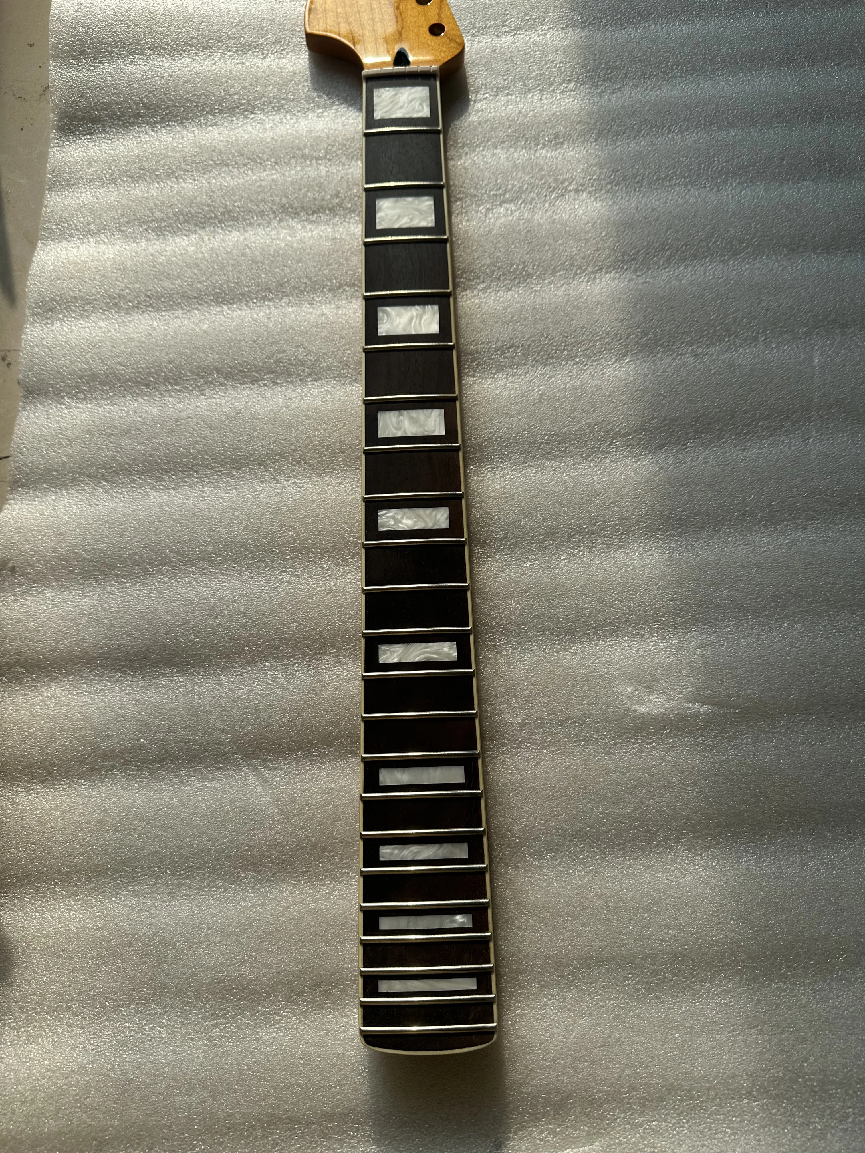 High Quality Left Hand Big Head Yellow Gloss Maple Guitar Neck, 22 Frets Rosewood Fretboard, White Block Inlay, Guitar Handle