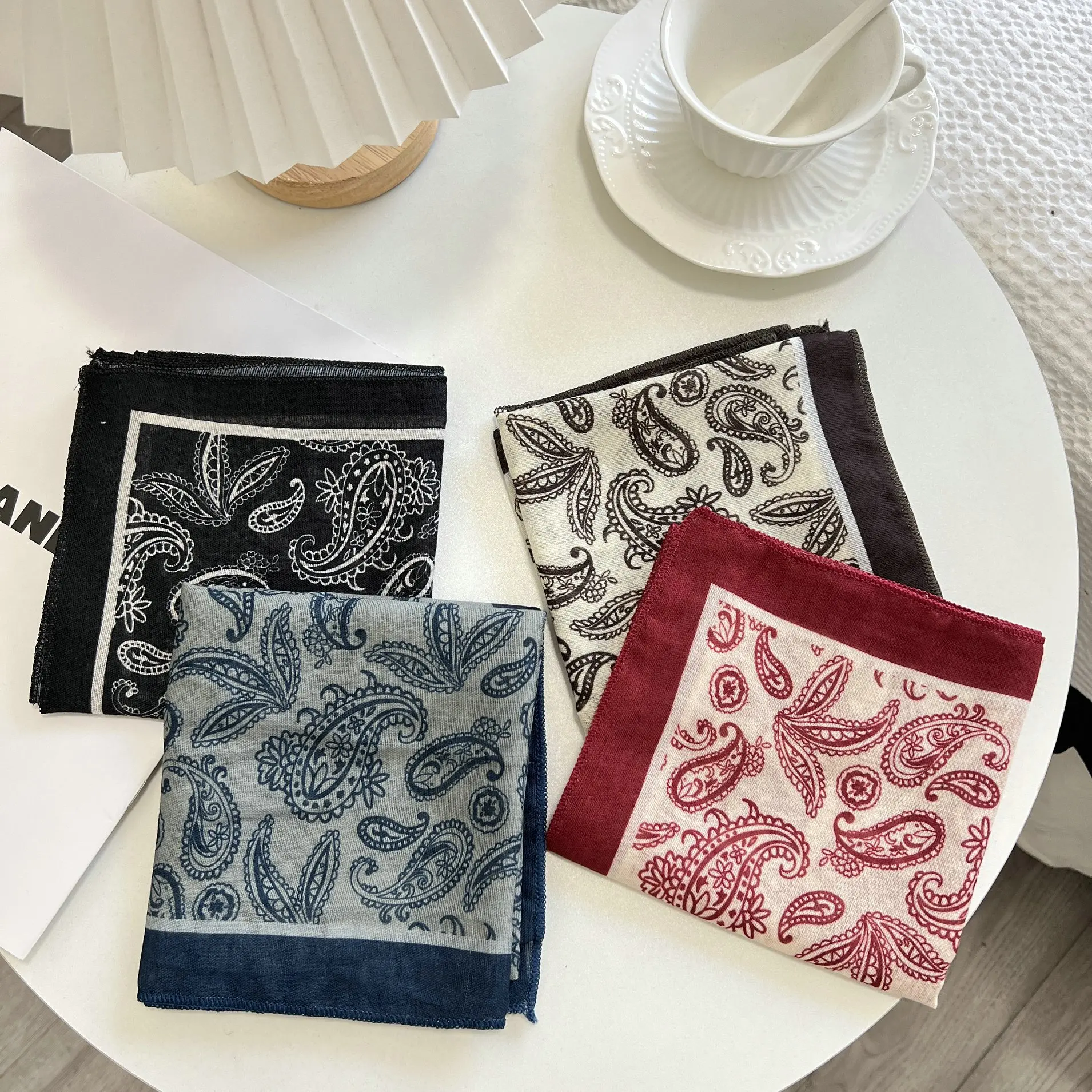 

Handkerchief Print Flower Pattern Head Neck Scarves Hair Scarf Neckerchief Headscarves Square Scarf Headband INS Silk Soft Scarf