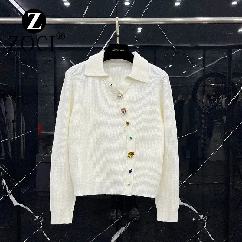 [ZOCI] Short Hair 2024 French Collar Color Buckle Decorative Knitwear Top Versatile Casual Sweater