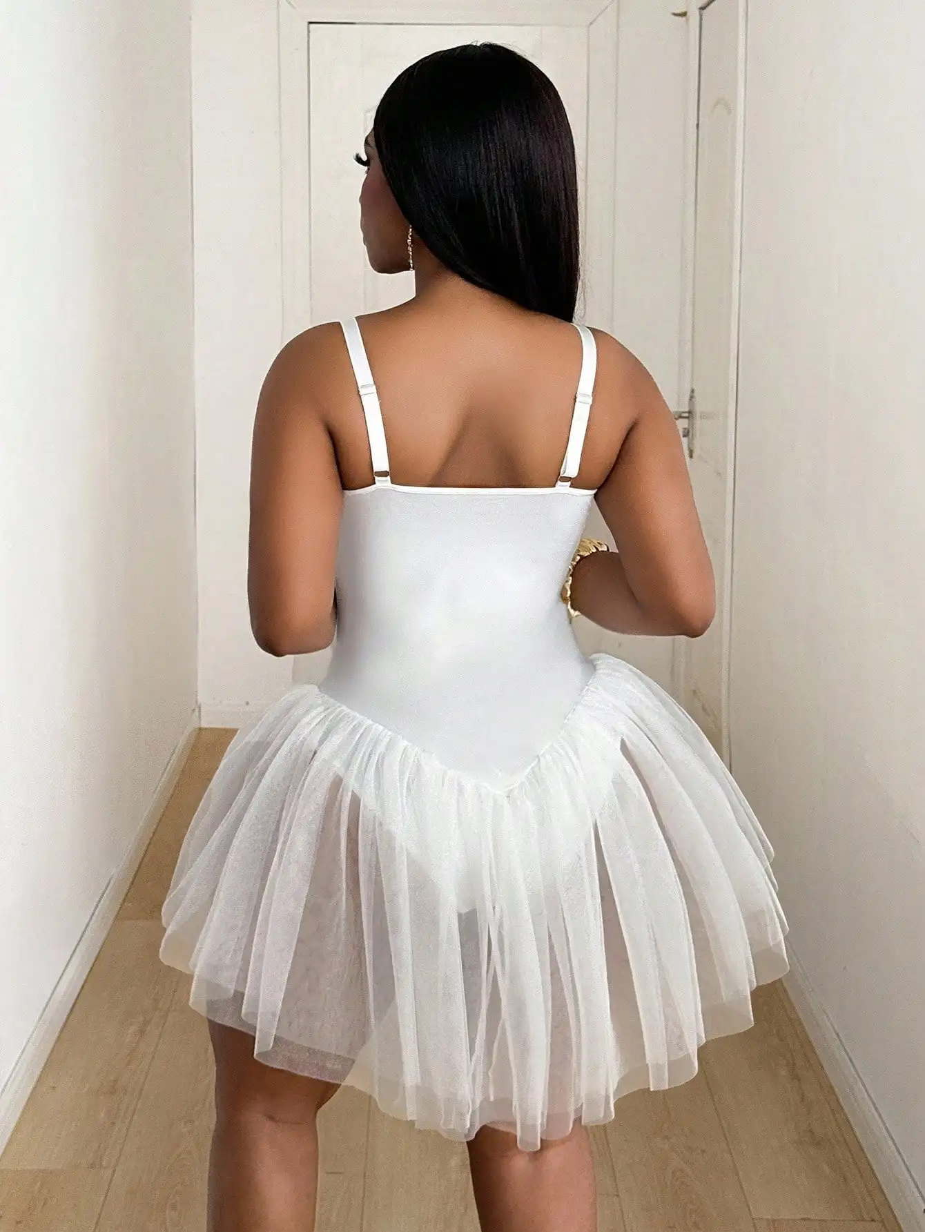 

Белое тюлевое платье-боди с тонкими бретелями, сексуальное мини-платье для вечеринки