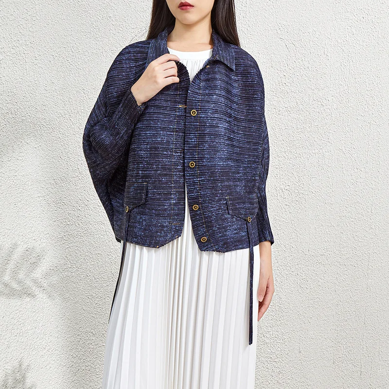 

Denim Jacket For Women Autumn And Winter Fashion Casual Loose Stretch Miyake Pleated Turndown Collar Single Breasted Coat