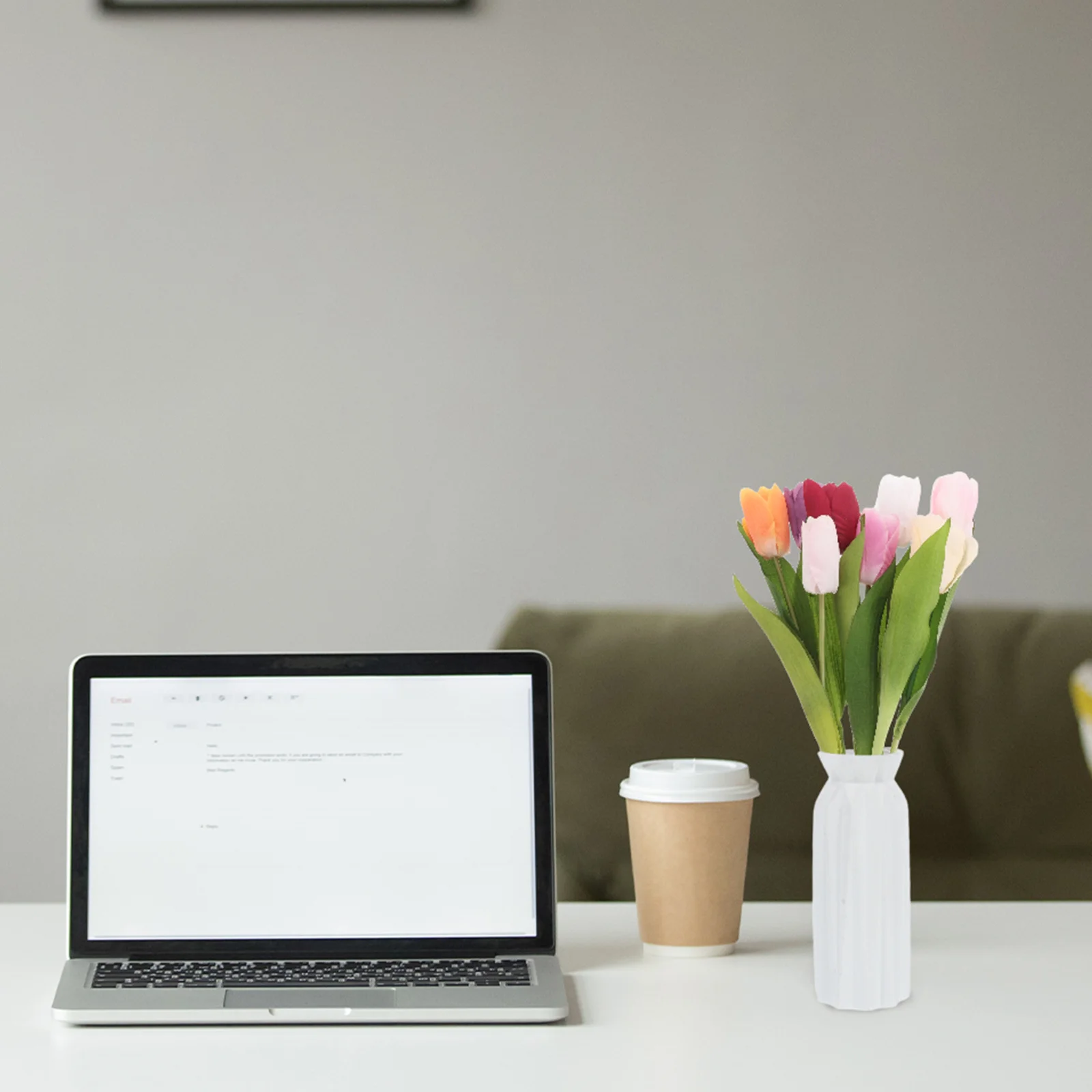 

8Pcs Lifelike Artificial Tulip Flowers Faux Bouquet Home Decor Wedding Photography Props Realistic Elegance Artificial Bouquet