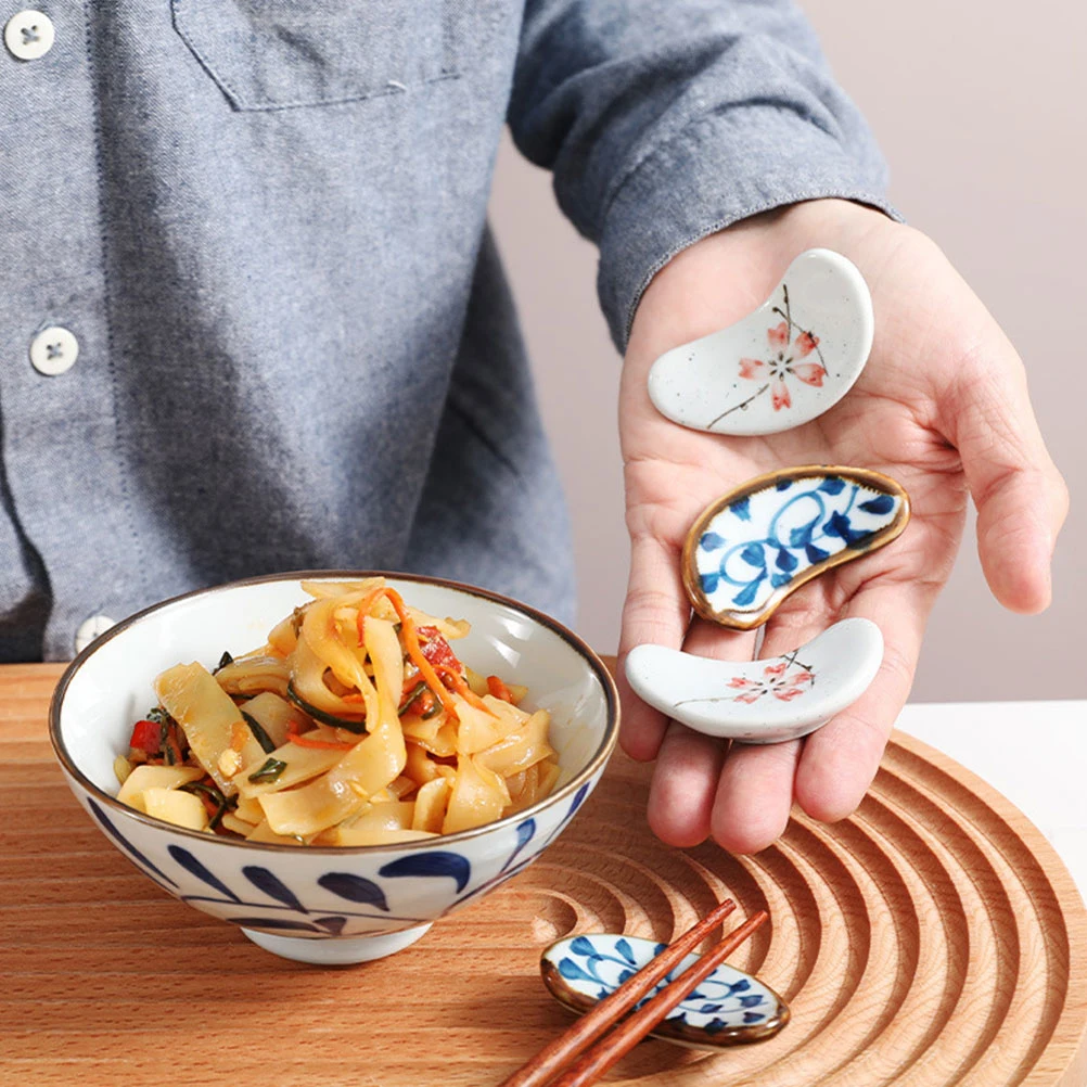 

4Pcs Household Chopstick Racks Japanese Type Ceramic Chopstick Rest Decor for Dining Room Kitchen Table Decoration