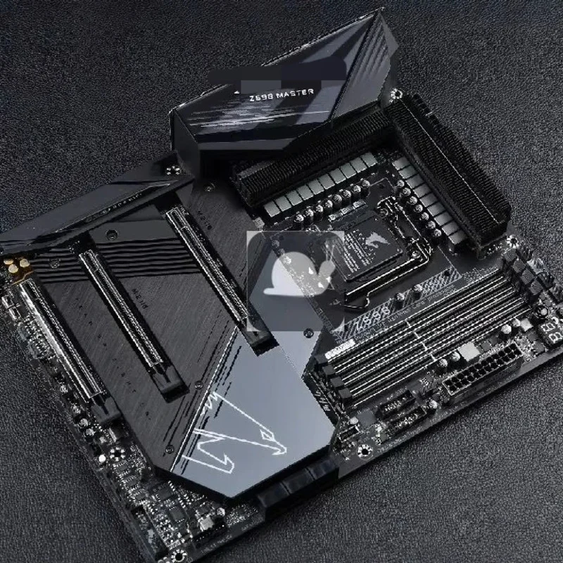 

В штучной упаковке для ПК Gigabyte Z590 AORI MASTER и поддержка игровой платы для консоли 119000 К