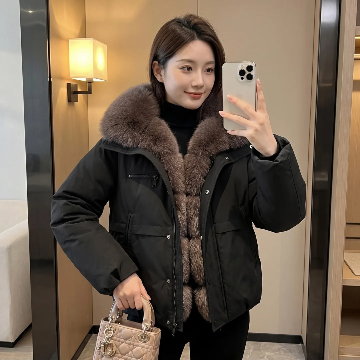 2026 Winter New Big Fur Collar Pie Overcomes Women's Winter Coat Thicken Warm Loose Down Cotton Jacket Female Parkas Outerwear