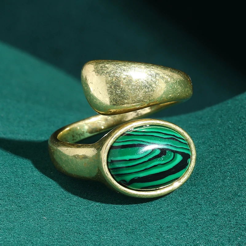 

Antique Gold Plated Rings Cross Women Vintage Green Natural Malachite Oval Stone Jewelry Luxury 2026 Wedding Retro Art Decos