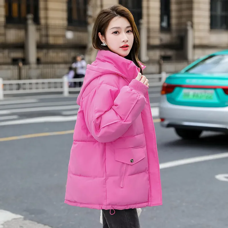 Frauen Daunen Baumwoll kleidung warme kurze Winter y2k Stil koreanische Mode Freizeit wind dichte gepolsterte schwarze Kapuze Outwear Tops