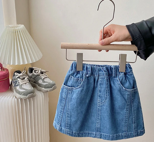 Jupe courte en denim pour filles, robe d'été pour bébé, demi-jupe, mince, style coréen, petits enfants, style étranger, une étape