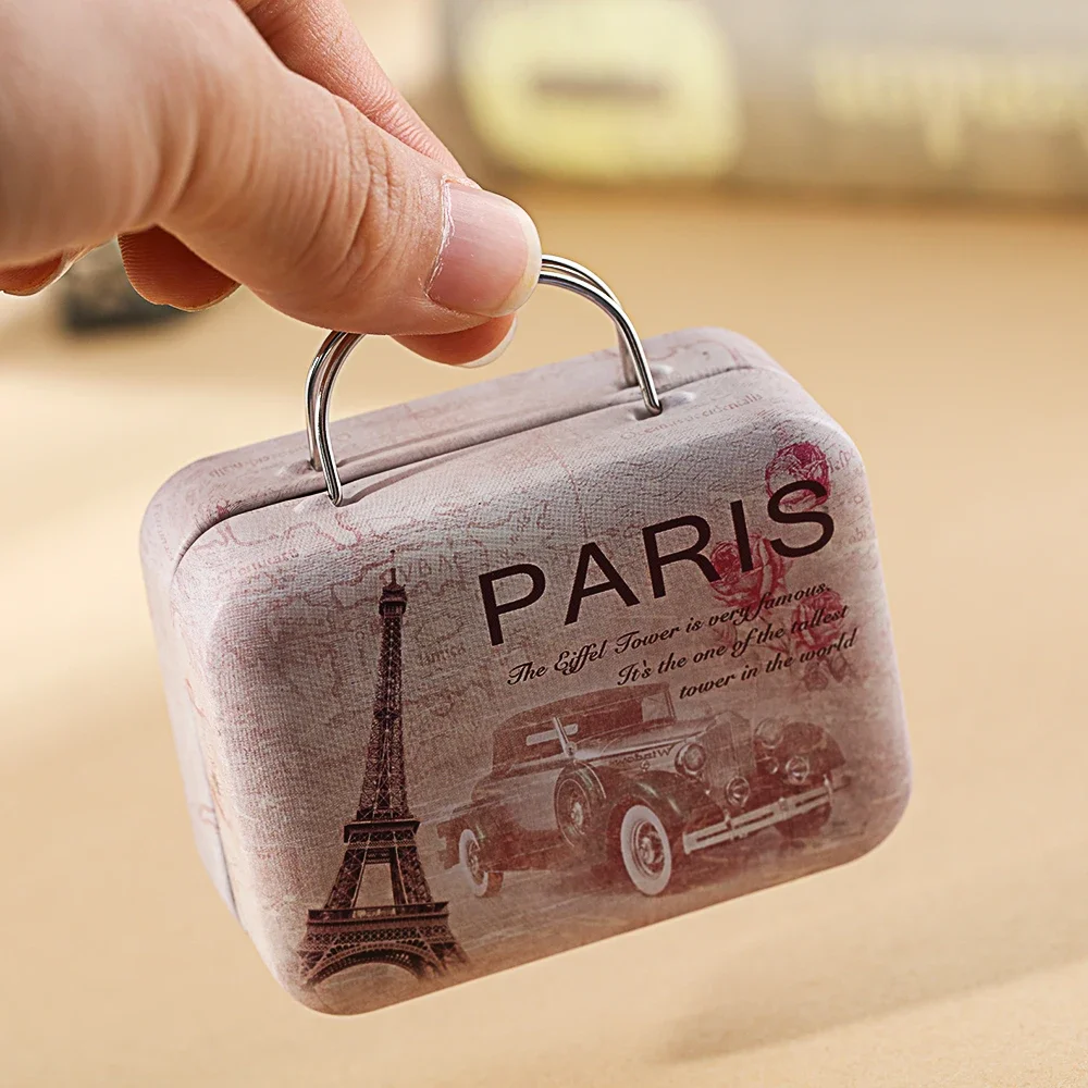 

1Pcs Lovely Small Clutch Jewellery Box Doll Handbag Fashion Metal Mini Suitcase for Dolls Miniature Toys Trunk Dollhouse Decor