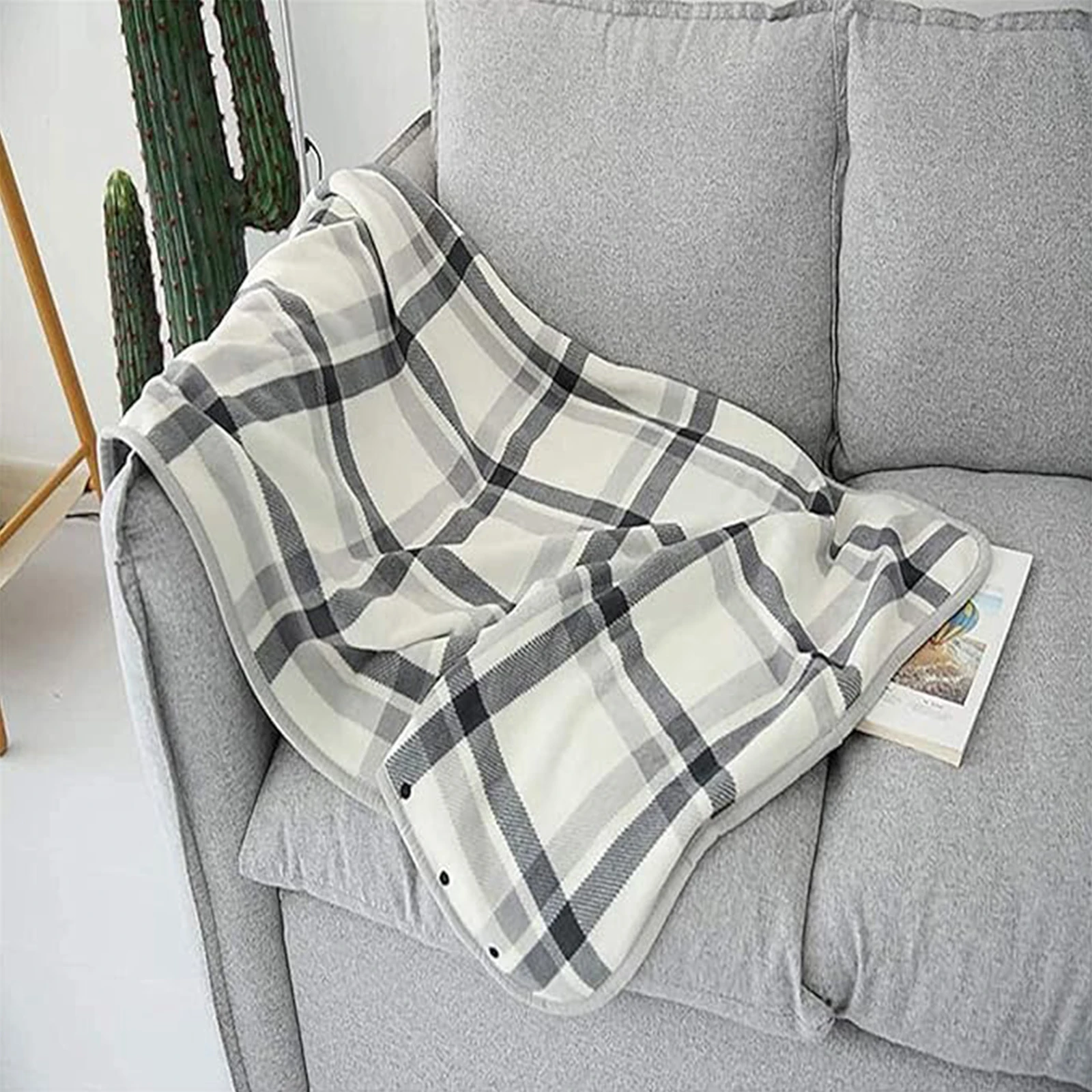 Winter Wheelchair Blanket for Adults, Warm Knee Blanket for Wheelchair Heating Old Man Shawl Versatile Leisure Blanket Coat, And