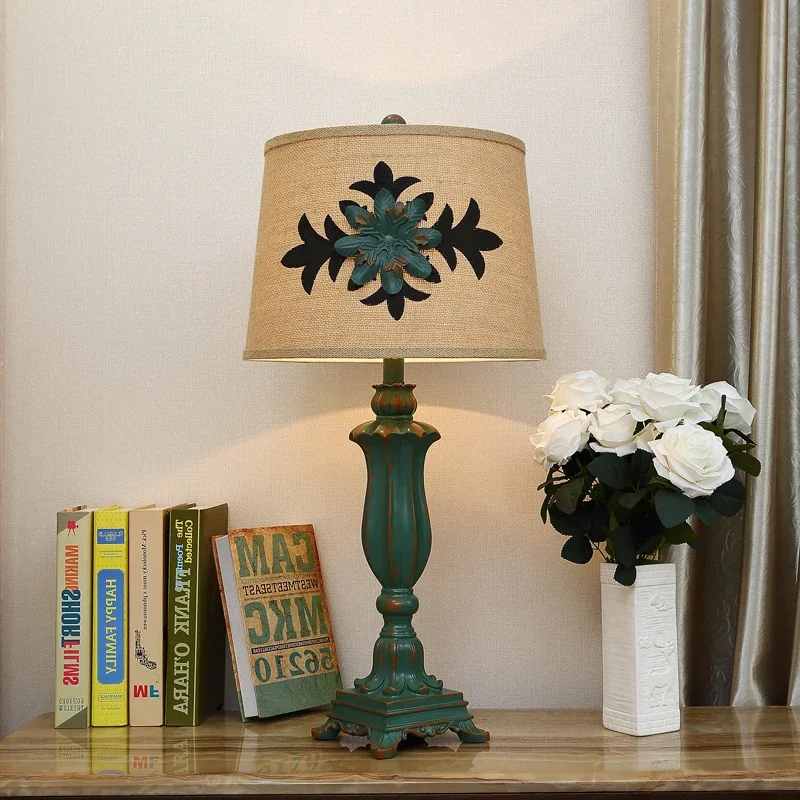 European-style table lamp bedroom bedside study living room creative decorative lighting home retro dimmable bedside lamp