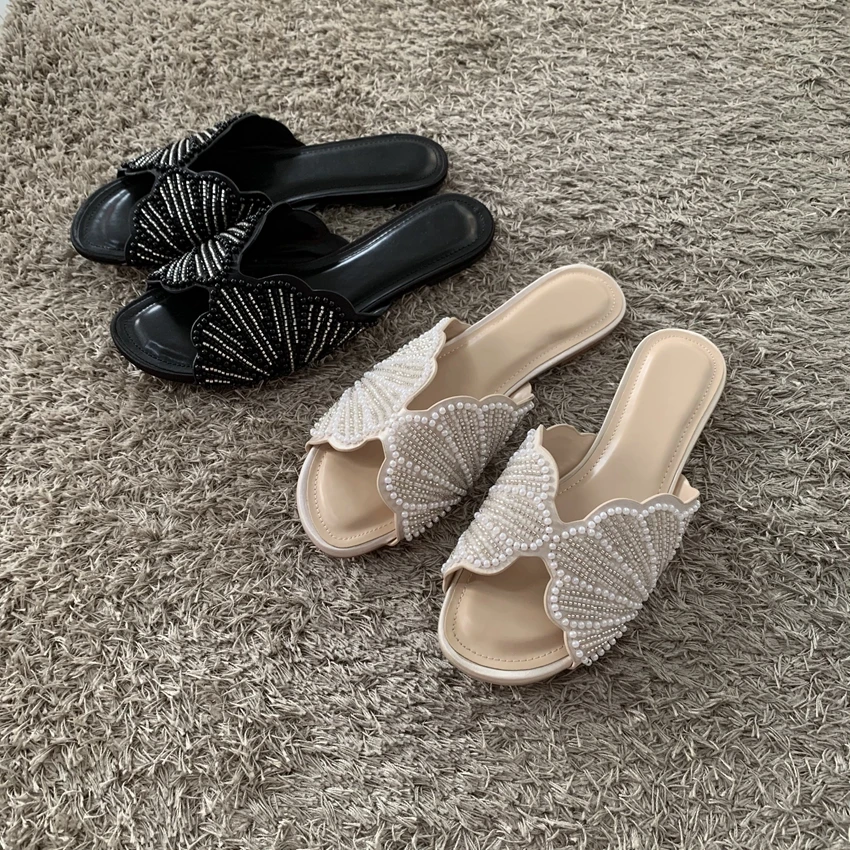 Elegant Faux Pearl Detail Flat Sandals for Women Fashion Black Flat Slide Sandals Comfortable Round Toe Designer Shoes Woman view 2