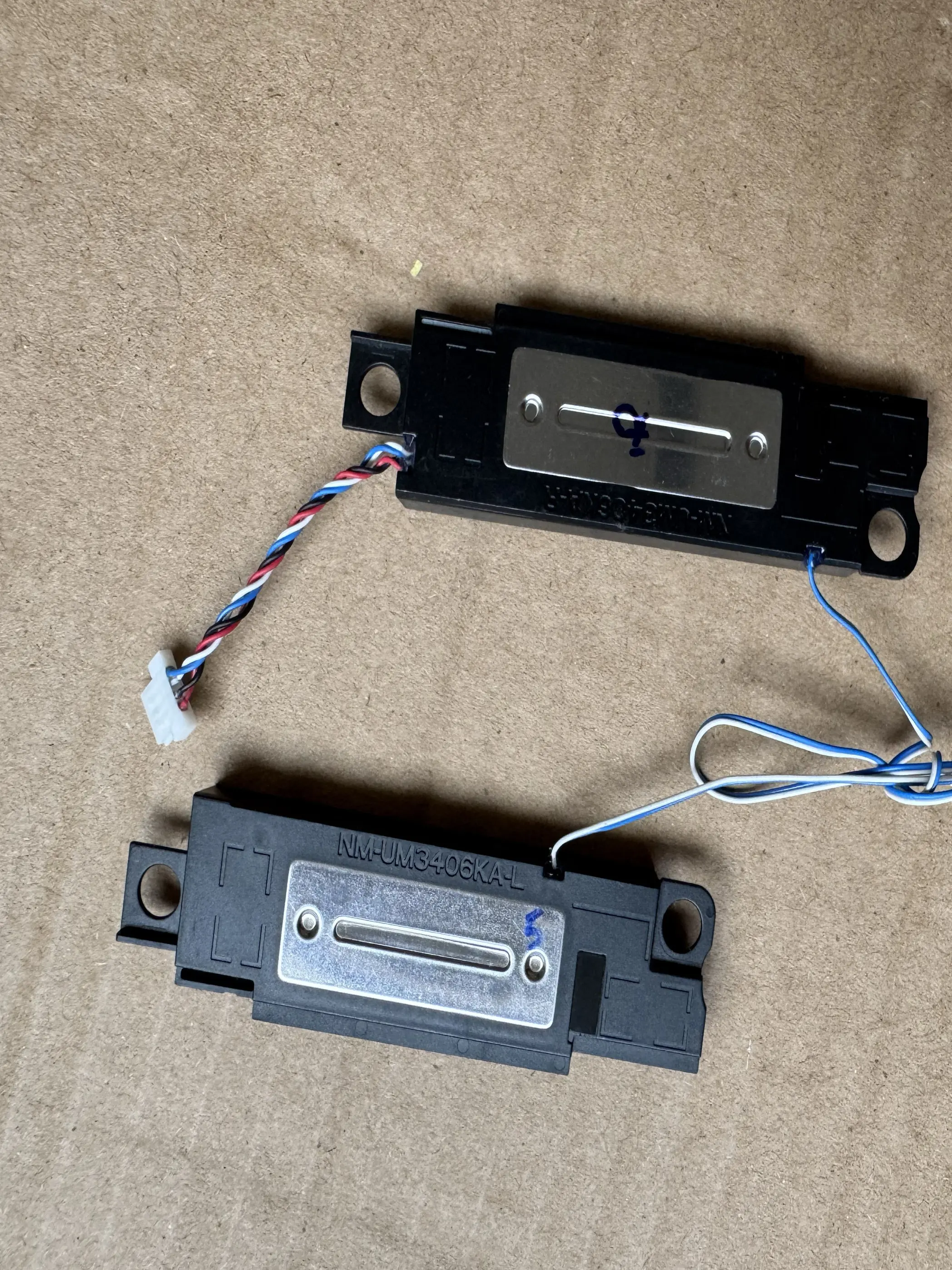 

FOR ASUS Notebook Speaker NM-UM3406KA-R /- L Built-in Speaker