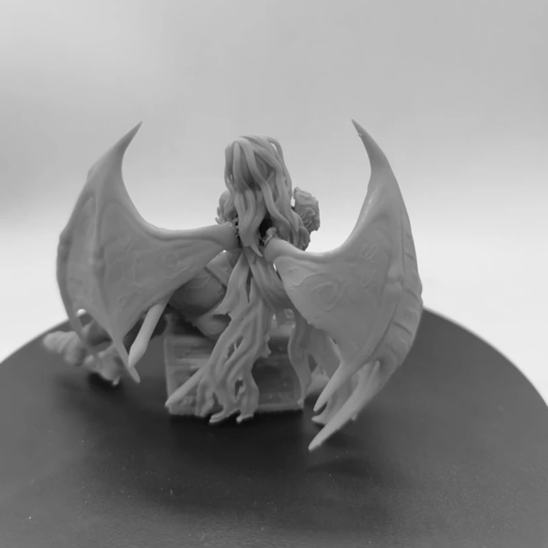 Demon Girl NSFW Figura in resina piena Scala 1/24 75mm Assemblare Kit modello in miniatura Smontato Non verniciato Diorama Giocattoli