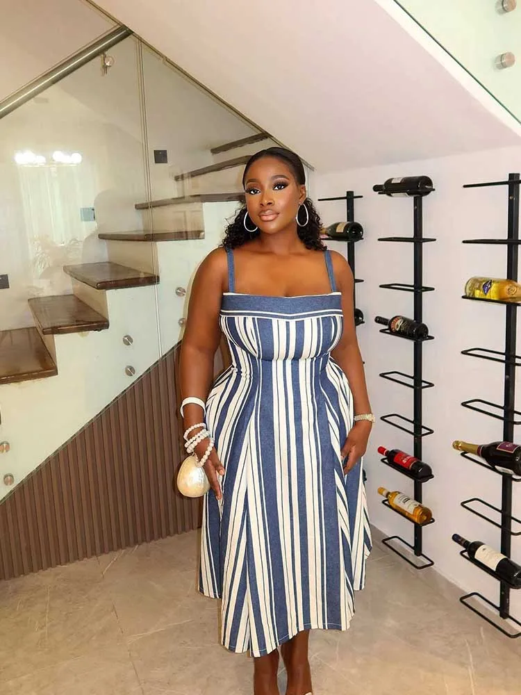 Woman Summer Long Dress with Straps Sleeveless One Piece Summer Dress A Line Elegant and Chic Pleated Blue Colored Dress