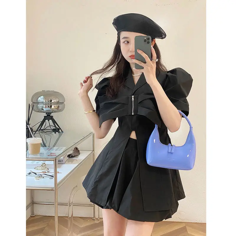 2024 Summer New Light Mature Style Women's Wear Hong Kong Flavor Set Paired with Black Top Short Skirt Spicy Girl Two Pieces