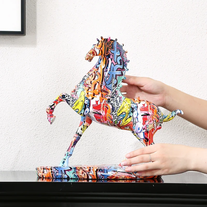 Modern Creative Light Luxury Colorful Horse Desktop Ornaments To Achieve Success in The Living Room Office Study Decoration Gift