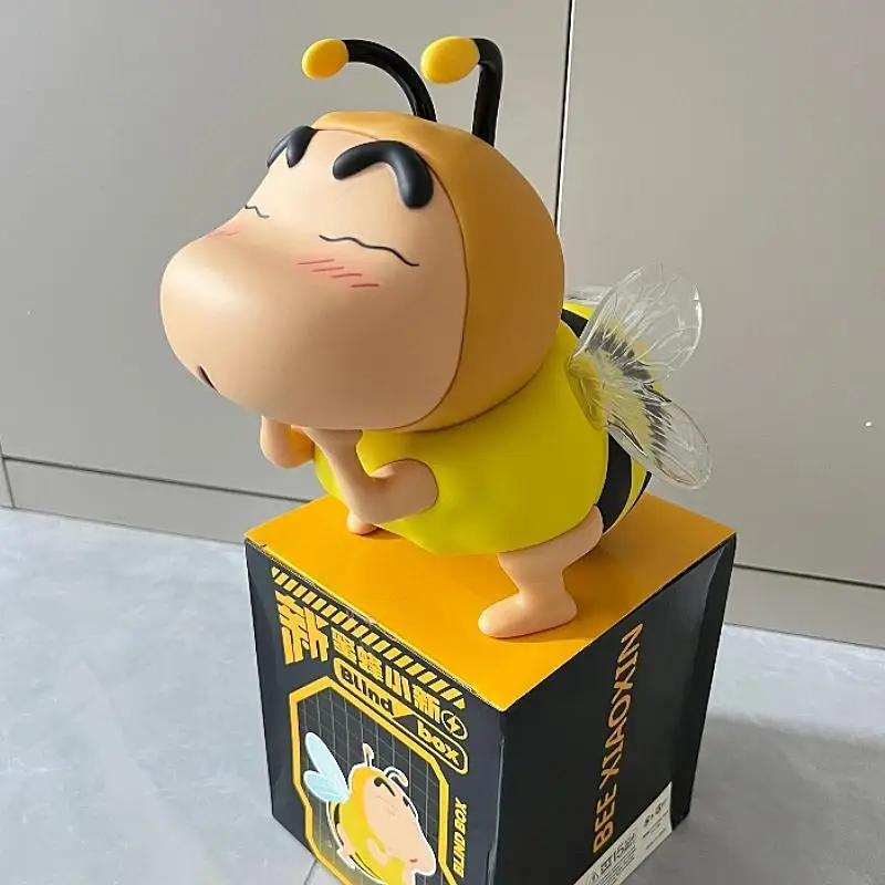 

22cm Crayon Shin Chan Anime Figure Bee Cosplay 1:1 Shin-Chan With Light Large Action Figurine Collectble Models Gift Toy